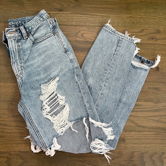 American Eagle Jeans - Picture 2 of 4